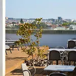 Serviced Boavista Palace *