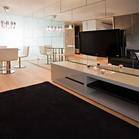 Serviced Boavista Palace Oporto