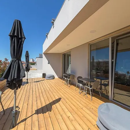 Serviced Boavista Palace *